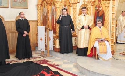 Довічні чернечі обіти